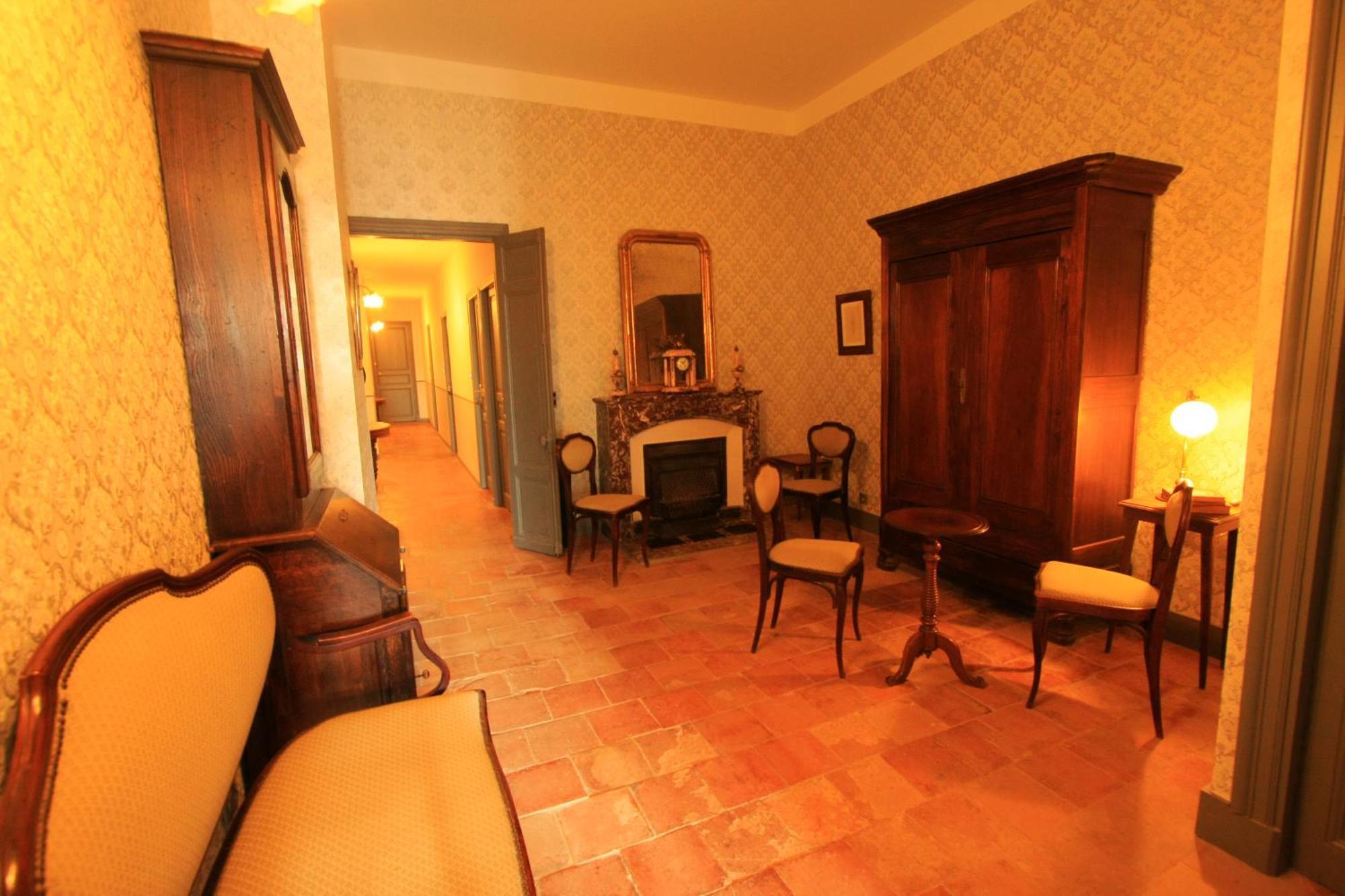 Logis Hotel - Restaurant La Marbrerie Caunes-Minervois Exteriér fotografie