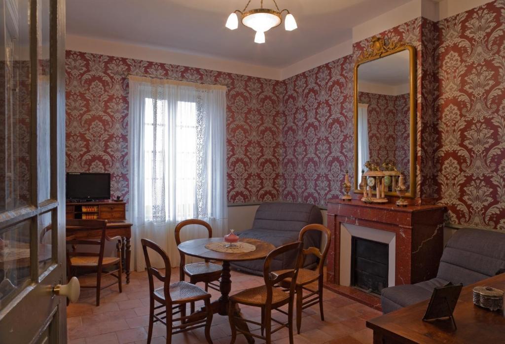 Logis Hotel - Restaurant La Marbrerie Caunes-Minervois Pokoj fotografie